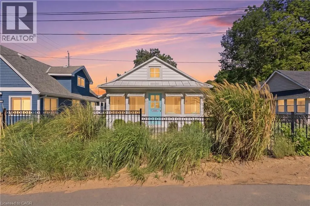 436 Ashwood Avenue, Crystal Beach